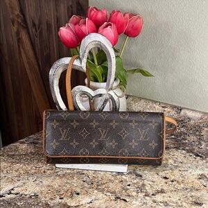 LOUIS VUITTON w/COA Brown Monogram Leather Pochette Shoulder Bag